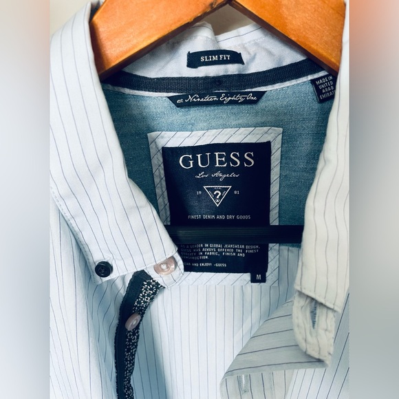 Men’s Guess Button Down Shirt - Picture 2 of 5